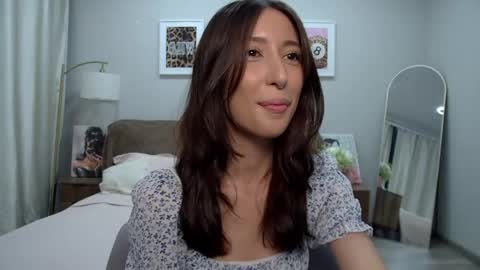 DanaRoges online show from June 8, 6:20 pm