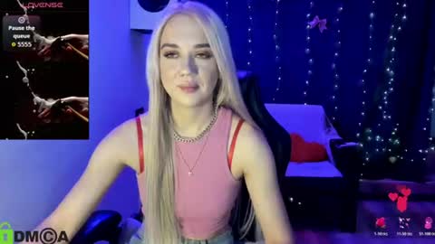 dances_queen online show from June 29, 7:05 am
