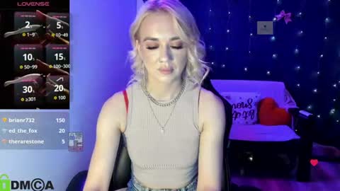 dances_queen online show from June 20, 9:59 am