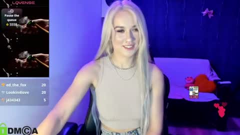 dances_queen online show from July 4, 7:34 am