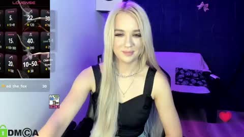 dances_queen online show from July 31, 7:31 am
