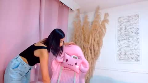 Danella Houston online show from June 27, 6:58 pm