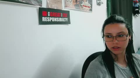 dani y jocelyn online show from April 29, 7:51 pm