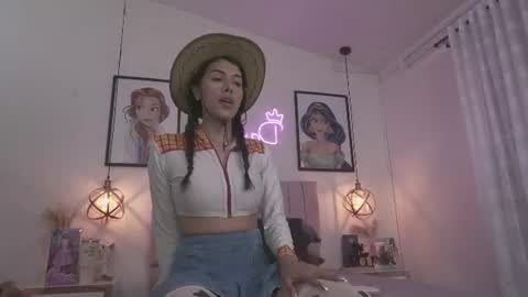   online show from June 13, 7:02 pm