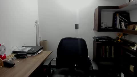 dani_widow online show from March 19, 3:01 am