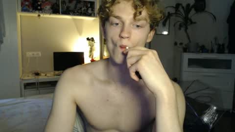 Daniel online show from May 22, 3:24 am