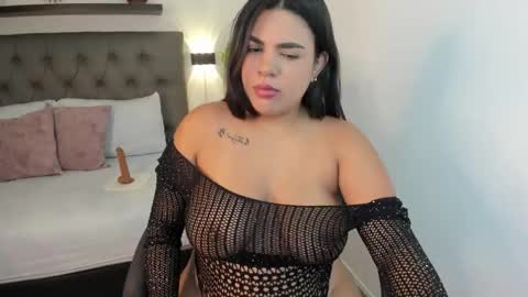 D A N I online show from November 8, 3:20 am