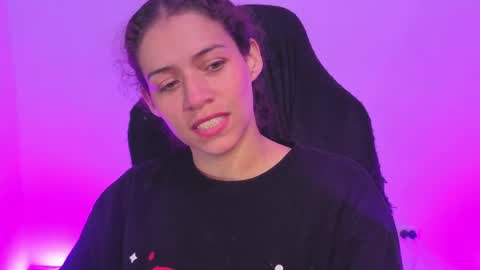 daniela_rivasthl online show from April 30, 4:06 am
