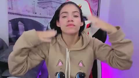 daniela_rivasthll online show from November 24, 3:49 am