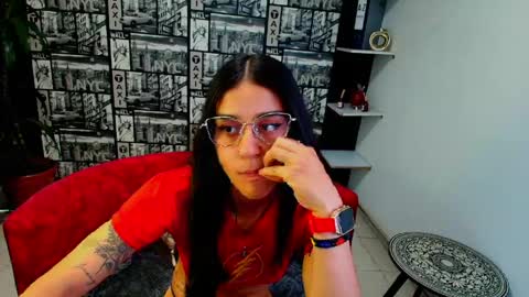 danielamonroe online show from April 18, 9:48 pm