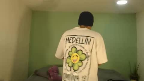 danielitopapii online show from March 18, 11:16 am