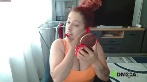 JessicaWhite online show from April 29, 7:57 am