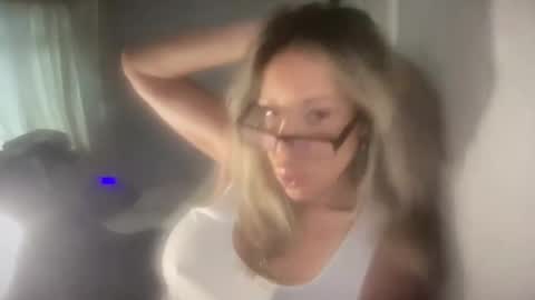 daniellealexa online show from June 9, 12:49 pm