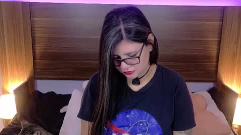 daniellerain online show from July 26, 1:36 am
