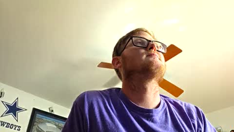 Daniel    y. online show from October 27, 6:52 pm