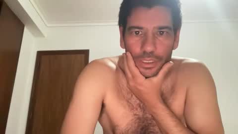 Snapshot of danieltalho23 chatting on October 23, 9:15 pm danieltalho23 online show from October 23, 9:15 pm