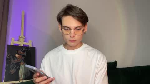 danieltuckerr online show from October 25, 2:06 pm