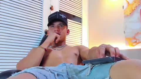 Dani online show from October 25, 4:57 am