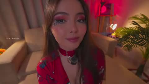      online show from August 5, 10:18 pm