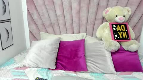 DaniiBelluci  online show from November 14, 4:58 am