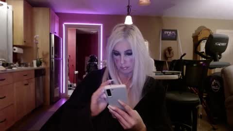 DanikaWhite69 online show from February 6, 7:13 am