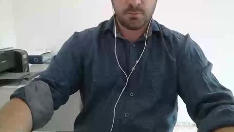 Dani Oli online show from October 27, 8:20 pm