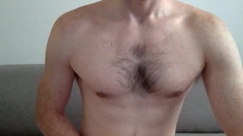 Snapshot of danishguysdicks chatting on September 30, 6:24 am Buzzy online show from September 30, 6:24 am