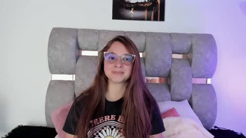 Danna online show from February 18, 2:27 pm