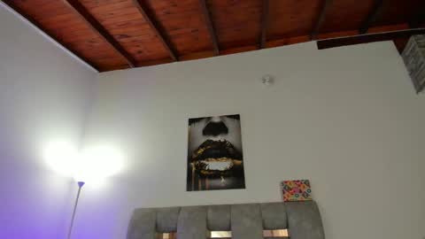 Danna online show from January 4, 8:48 pm