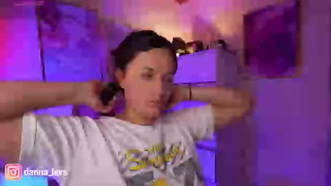 Danna Lovs online show from June 19, 11:05 am