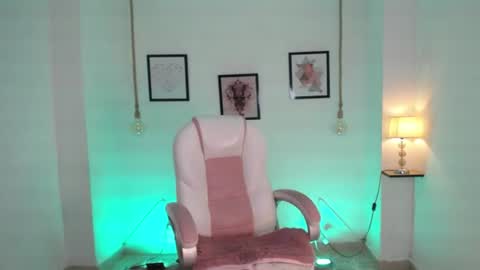 Danna online show from June 21, 10:27 pm