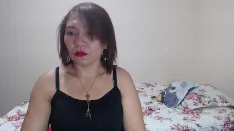 dannamomcerratt online show from April 19, 9:06 pm