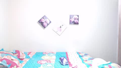 dannamomcerratt online show from July 28, 2:31 am