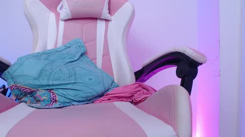 Danna stevens  online show from February 22, 7:12 am