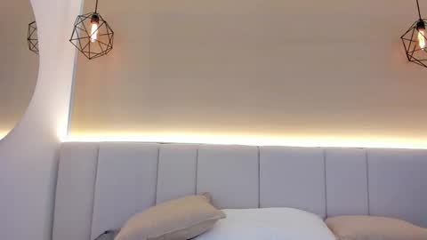 Danna online show from December 22, 2:46 pm