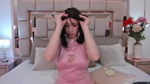 Danna online show from January 7, 11:59 am