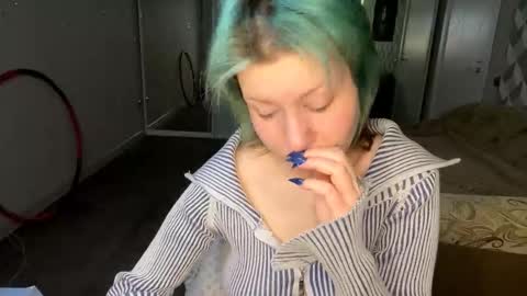 Luna Airi online show from March 15, 5:49 pm