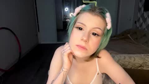 Luna Airi online show from March 10, 8:13 pm