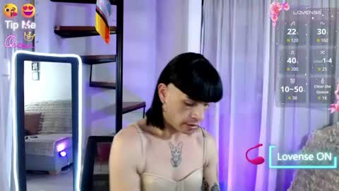 danni online show from June 14, 1:35 pm