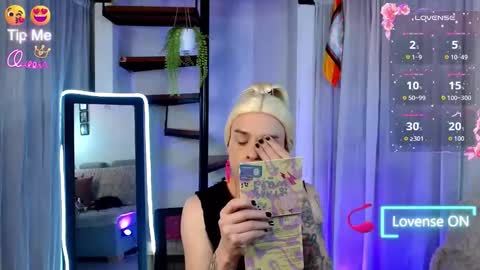danni online show from June 9, 9:25 pm