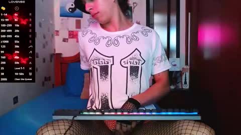 phantom555 online show from November 28, 7:10 pm