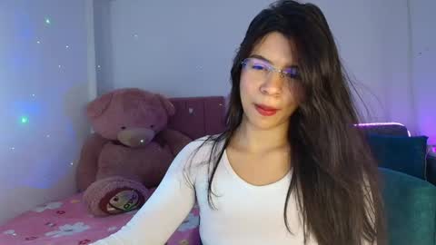 danny_cam1423 online show from May 13, 3:32 pm