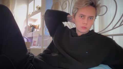 danny online show from December 22, 12:23 pm