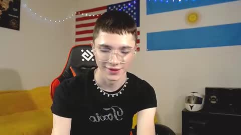 Danny online show from October 25, 2:17 pm