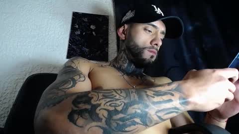 Snapshot of dante_d_angelo_ chatting on September 13, 6:38 am dante_d_angelo_ online show from September 13, 6:38 am