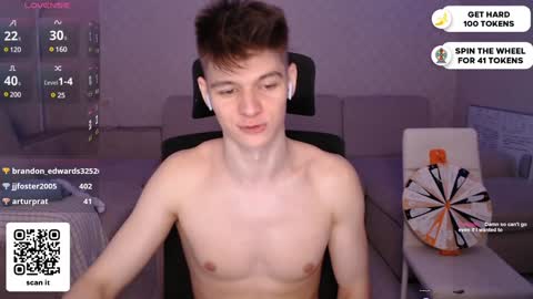 Snapshot of dantebigboi chatting on January 23, 11:47 pm Daniel online show from January 23, 11:47 pm