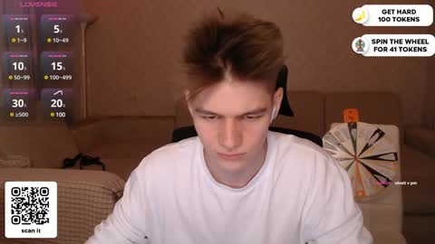 Snapshot of dantebigboi chatting on January 25, 5:19 pm Daniel online show from January 25, 5:19 pm