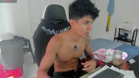 X Dante7373574 online show from May 1, 8:58 pm