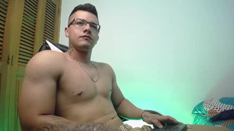 danteread online show from February 28, 10:17 pm