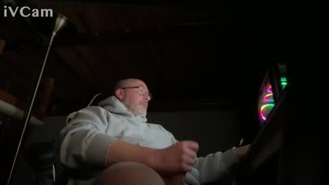 dantheman741 online show from December 15, 2:16 pm